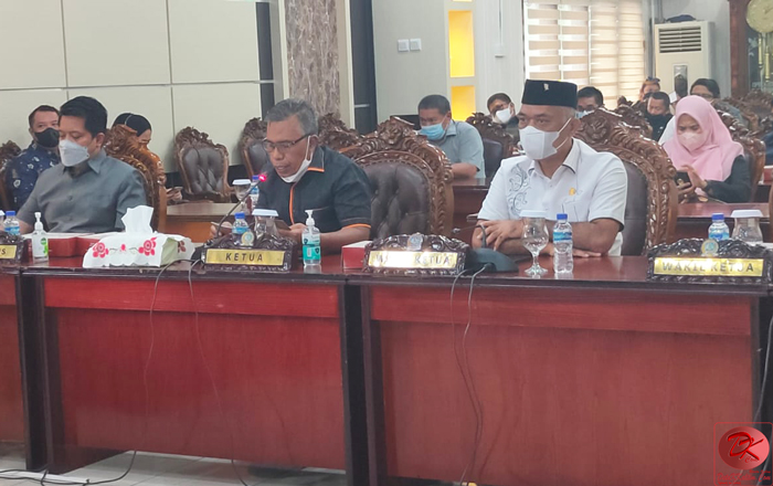 Rapat Paripurna DPRD Kota Balikpapan dengan agenda pembentukan fraksi-fraksi periode II, sisa masa jabatan tahun 2019 â€“ 2024. (foto : Roni S)