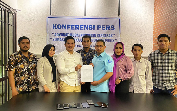 Para Advokat Muda Indonesia Bergerak dari DPC Peradi Samarinda saat menggelar Konferensi Pers secara virtual. (foto : Exclusive)