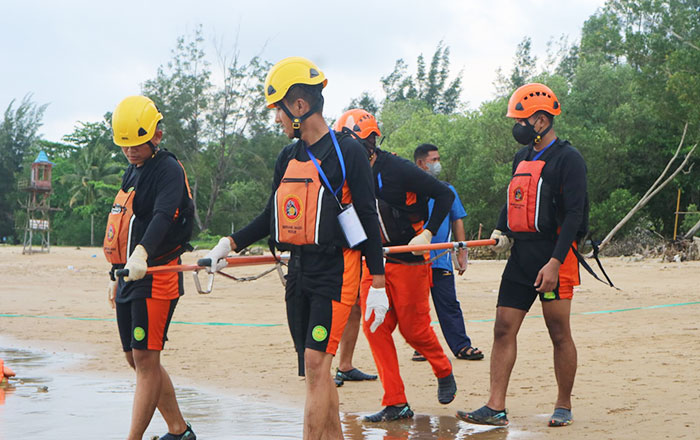 Latihan SAR Beregu dan Satuan bagi Personil Basarnas Balikpapan digelar selama 5 hari diikuti 40 orang peserta. (foto : KanSAR)