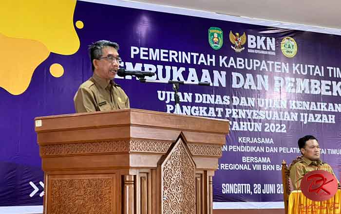 Bupati Kutim Ardiansyah Sulaiman saat membuka Ujian Naik Pangkat bagi 472 ASN dari 3 Kabupaten di Kaltim yang dipusatkan di Kutim. (foto : HB)