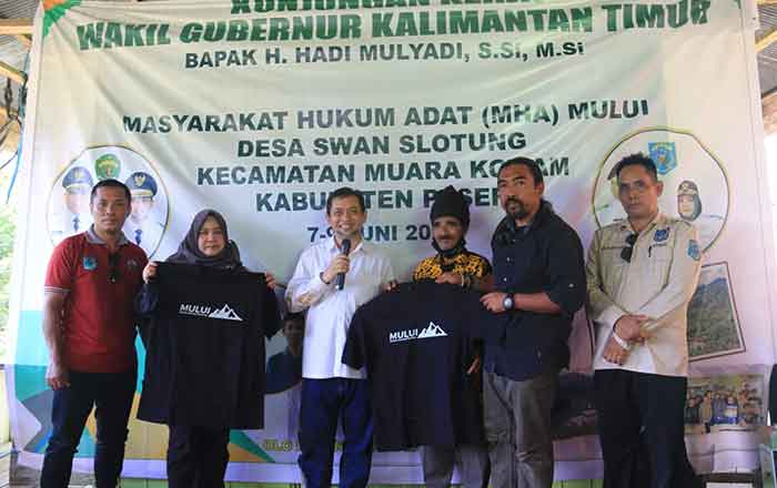 Wakil Gubernur Kaltim H. Hadi Mulyadi diterima Masyarakat Hukum Adat Mului dipimpin Ketua Adat Jidan. (foto : Exclusive)