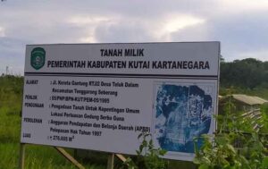 KPK minta aset tanah milik Pemkab Kukar senilai Rp69 Milyar seluas 27 Hektar di Desa Teluk Dalam, Kecamatan Tenggarong Seberang, diamankan. (foto : Exclusive)