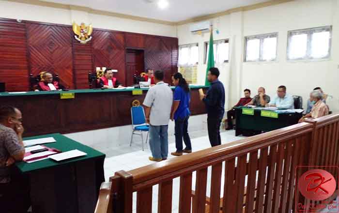 Sidang lanjutan menghadirkan Saksi Penggugat Agus Salim dan Supeno di PN Tarakan. (foto : SLP)