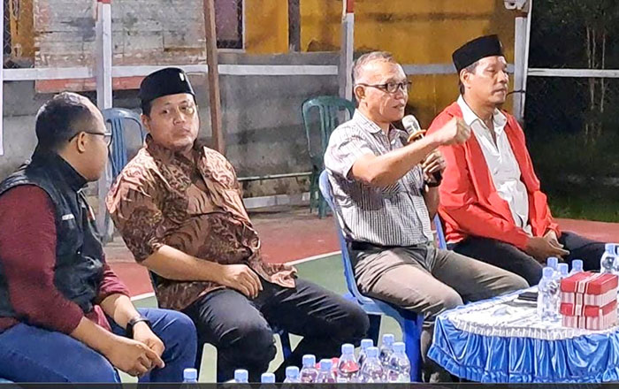 Wakil Ketua DPRD Kaltim Muhammad Samsun dalam Sosperda di Sanga-Sanga. (foto : Exclusive)