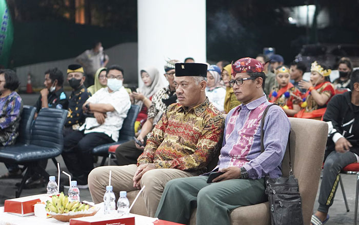 Budiono, Wakil Ketua DPRD Kota Balikpapan hadiri perayaan HUT Ke-36 FKKJT. (foto : Exclusive)