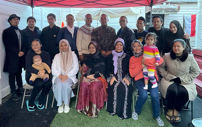 Kamrussamad, Anggota DPR RI Komisi 11 Daerah Pemilihan Sulawesi Selatan silaturrahmi dengan Pengurus KKSS New York di kawasan Rego Park, Queen, New York. (foto : MSM)