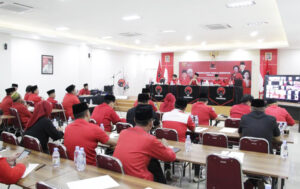 Rapat Konsolidasi Pemilu tahun 2024 di Kantor DPD PDI Perjuangan Kaltim. (foto: Exclusive)