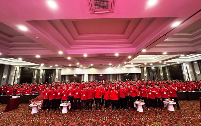Ratusan kader PDIP seluruh Kaltim mengikuti Rakerda III di Balikpapan. (foto: Exclusive)
