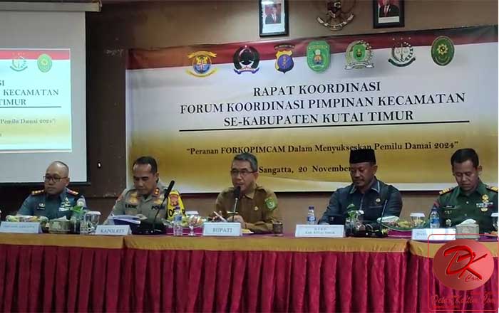 Bupati Kutim Ardiansyah Sulaiman pimpin Rapat Koordinasi Pimpinan Kecamatan. (foto: HB)