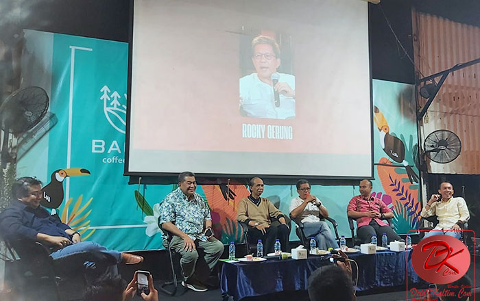 Diskusi Panel bertajuk Ibu Kota Nusantara: Kenyataan Tragis di Balik Rencana Fantastis di Café Bagios, Samarinda. (foto: LVL)