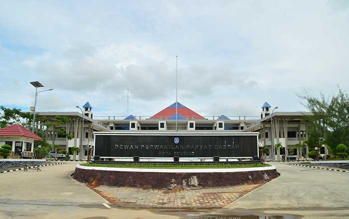 Kantor DPRD Kota Bontang. (foto: ist)