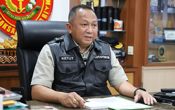 Dr. Ketut Sumedana, Kapuspenkum Kejaksaan Agung. (foto : Exclusive)